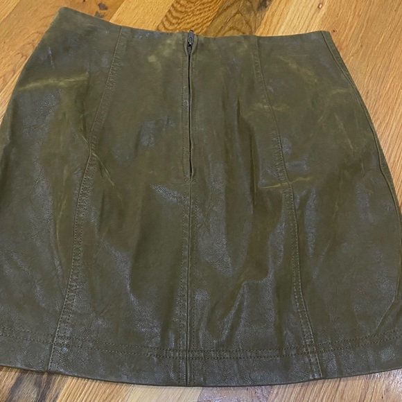 Free People Olive Modern Femme Vegan Leather Mini Skirt - Picture 4 of 7